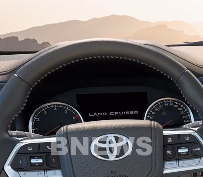 Land Cruiser thế hệ mới 70 năm về Việt Nam có giá bán hơn 4 tỷ đồng ảnh 3