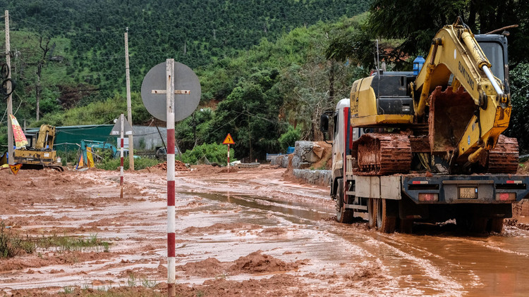 Sat lo uy hiep dan cu anh 5