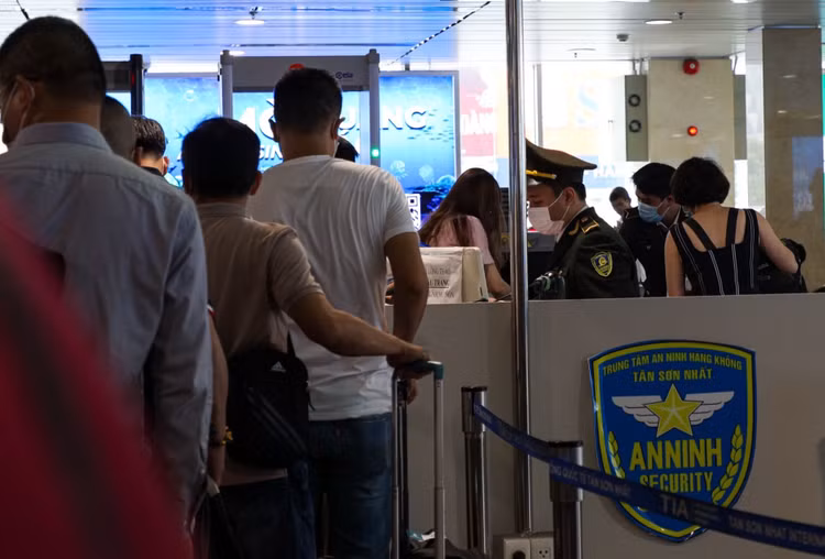 tan son nhat qua tai anh 4