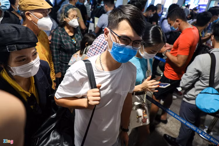 tan son nhat qua tai anh 1