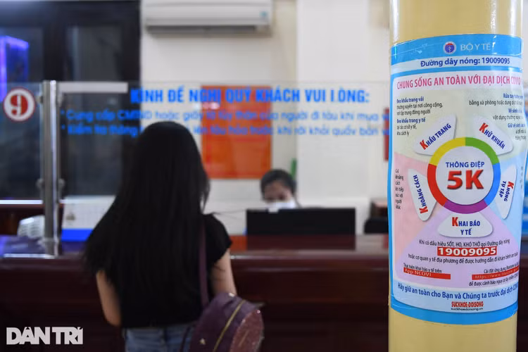 Vắng lặng ở Ga Hà Nội ngày chạy lại đôi tàu khách Thống nhất SE3/SE4 - 6