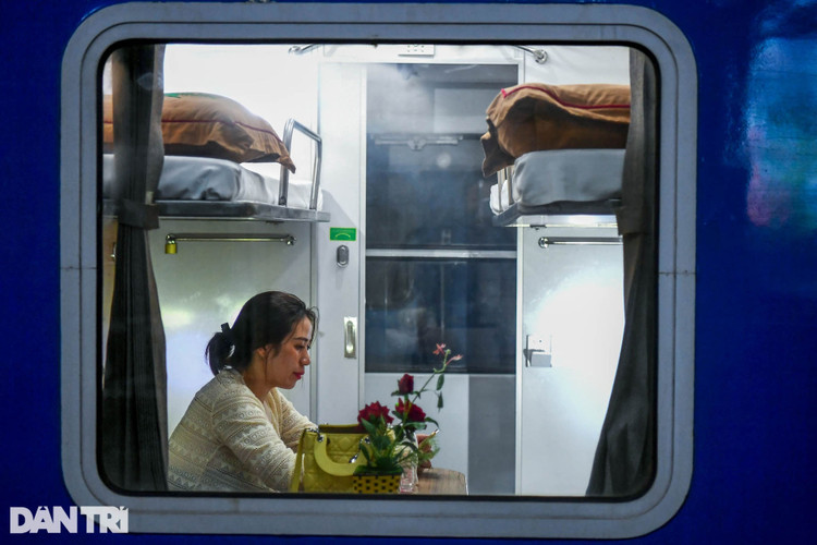 Vắng lặng ở Ga Hà Nội ngày chạy lại đôi tàu khách Thống nhất SE3/SE4 - 12