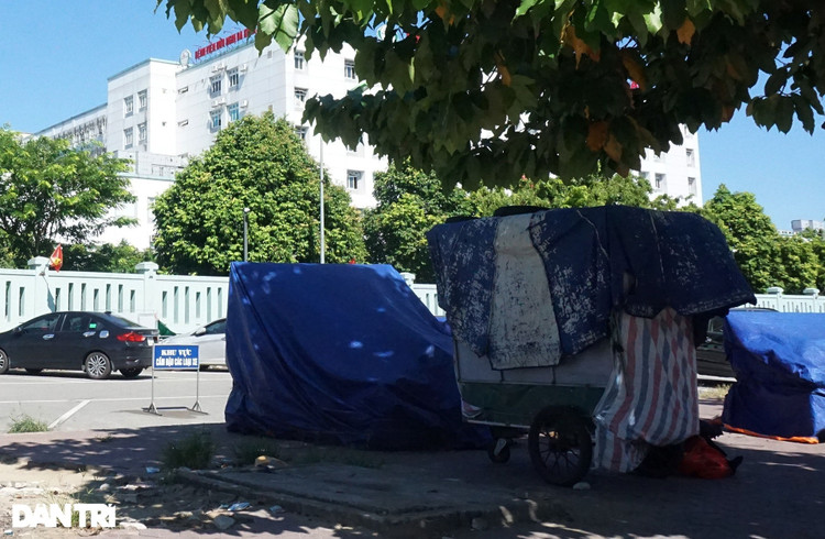 Ngày đầu TP Vinh cách ly: Bản hợp đồng tiền tỷ được ký tại chốt kiểm dịch - 4