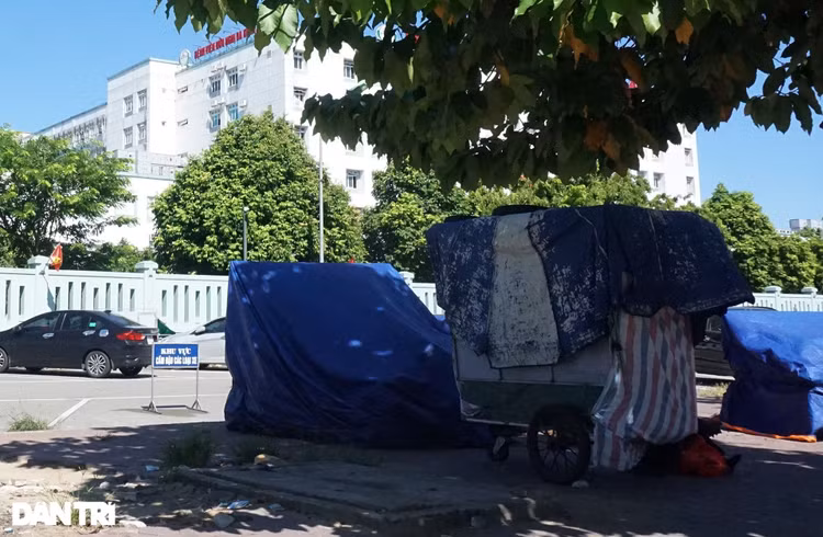 Ngày đầu TP Vinh cách ly: Bản hợp đồng tiền tỷ được ký tại chốt kiểm dịch - 4