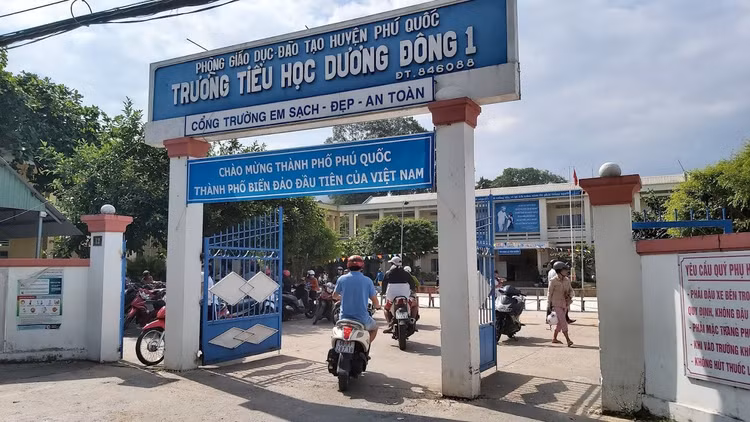 Học sinh Kiên Giang trở lại trường vào ngày 4.10 /// HOÀNG TRUNG