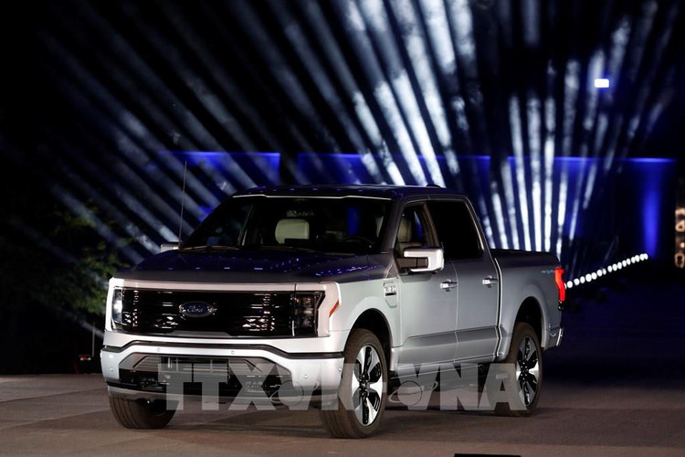 Ford ra mắt xe bán tải F-150 Lightning chạy hoàn toàn bằng điện ảnh 2