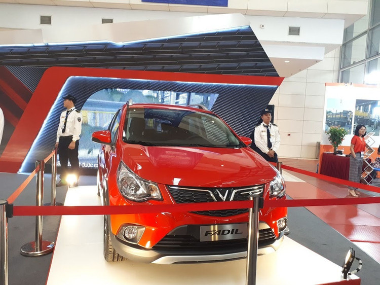 Tiếp tục ưu đãi thuế ô tô trong nước, bình tĩnh chờ mua xe rẻ