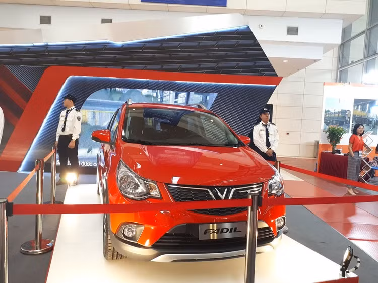 Tiếp tục ưu đãi thuế ô tô trong nước, bình tĩnh chờ mua xe rẻ