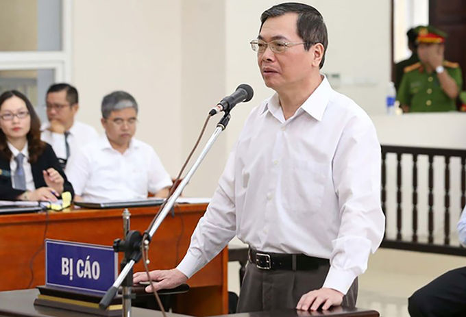 Cựu bộ trưởng Vũ Huy Hoàng tại tòa. Ảnh: TTXVN.