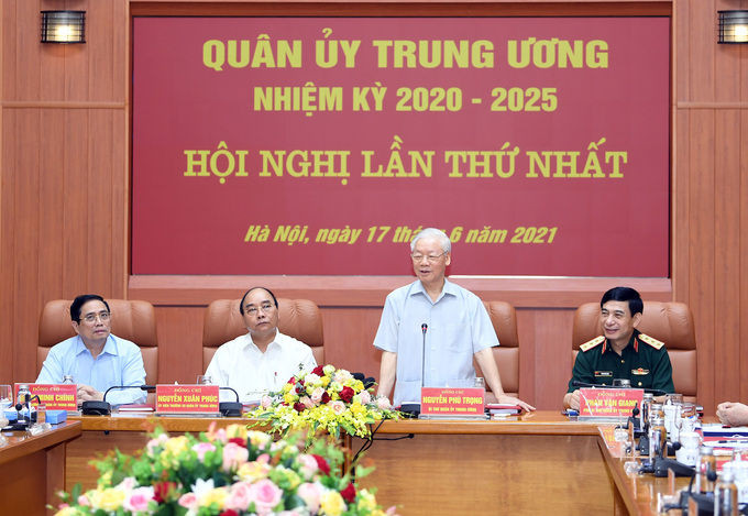 Tổng bí thư Nguyễn Phú Trọng phát biểu tại Hội nghị Quân ủy Trung ương lần thứ nhất khóa XI, sáng 17/6. Ảnh: HIếu Duy.
