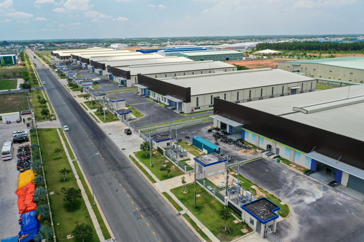 Gia thue dat cong nghiep tang manh anh 1