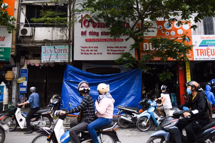 Chay nha tren pho Ton Duc Thang, 311 Ton Duc Thang anh 1