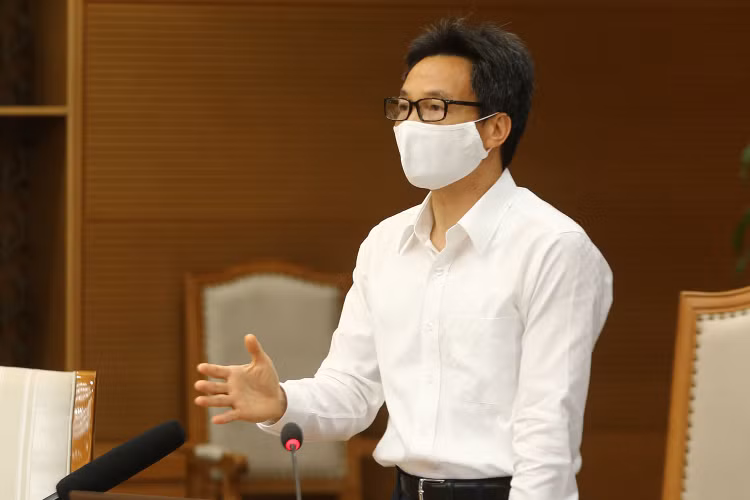 Phó Thủ tướng Vũ Đức Đam: Một số nơi nói về việc thay đổi chiến lược, đấy chỉ là cách diễn đạt khác nhau, còn chiến lược và nguyên tắc của chúng ta hoàn toàn không có gì thay đổi. Ảnh: VGP/Đình Nam