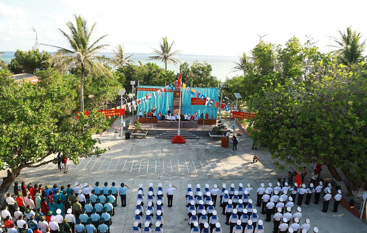 Mít tinh kỷ niệm 46 năm Ngày Giải phóng quần đảo Trường Sa và Ngày Giải phóng miền Nam, thống nhất đất nước tại đảo Nam Yết