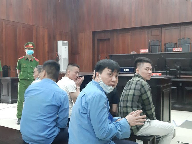 Hoãn phiên tòa xử trùm ma túy Văn Kính Dương và hot girl Ngọc Miu - ảnh 2