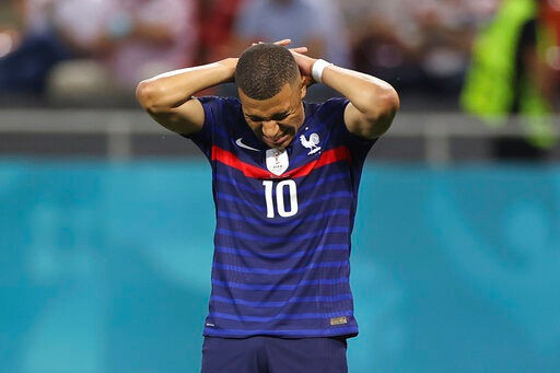 Mbappe: Tôi xin lỗi người hâm mộ đội tuyển Pháp - 1