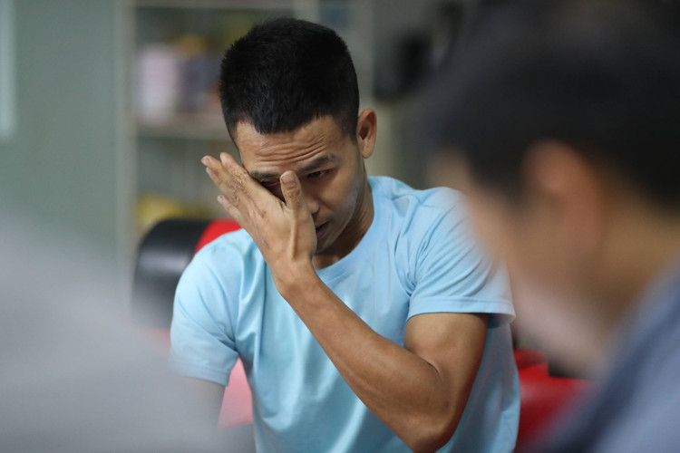 Người hùng cứu bé gái 2 tuổi muốn nhận bé làm con nuôi - 2