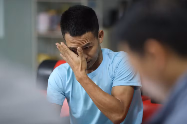 Người hùng cứu bé gái 2 tuổi muốn nhận bé làm con nuôi - 2