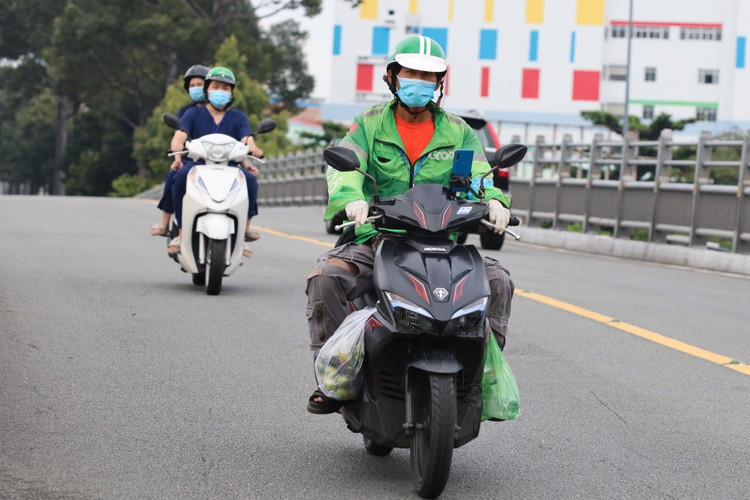 gia ship hang tp.hcm anh 1