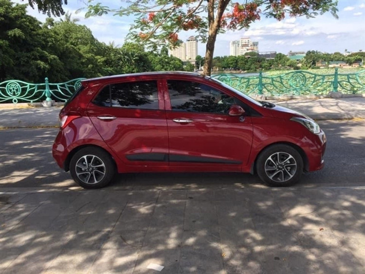 Chiếc xe Huyndai Grand i10 với hy vọng kiếm tiền trong mùa dịch của anh C.