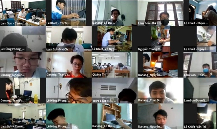 Cái khó nhất của kỳ thi, theo Ban Tổ chức là theo dõi được học sinh trong quá trình làm bài để đảm bảo được sự trung thực, minh bạch nhất.