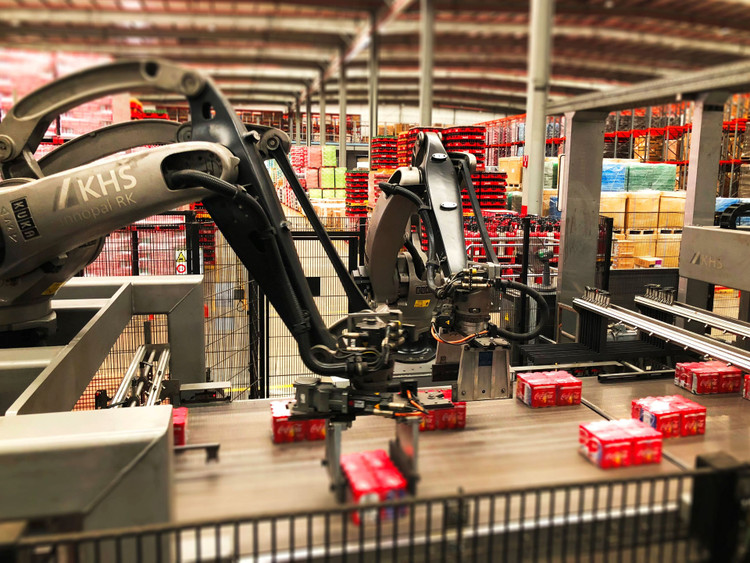 Intel, Coca-Cola, ... duy tri san xuat tai Viet Nam anh 3