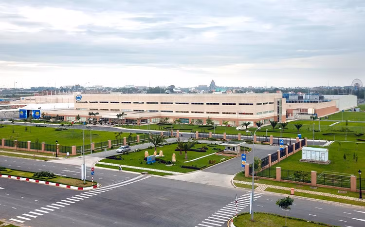 Intel, Coca-Cola, ... duy tri san xuat tai Viet Nam anh 1