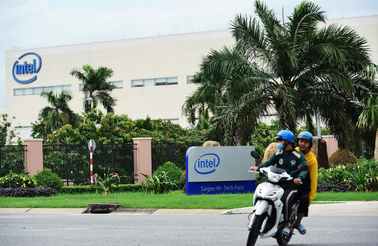 Intel, Coca-Cola, ... duy tri san xuat tai Viet Nam anh 2