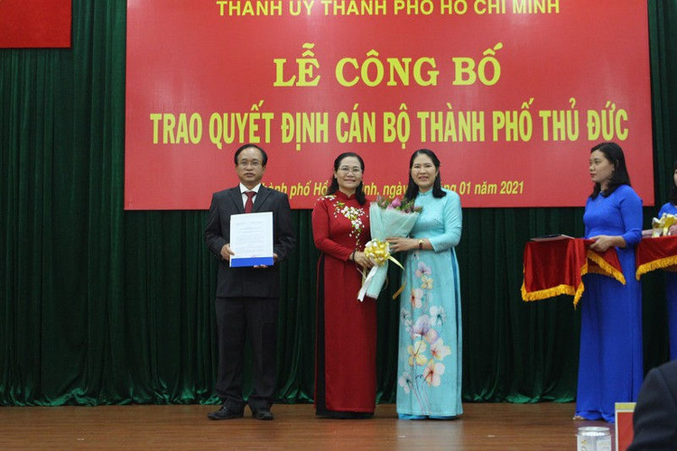 Trao quyết định cán bộ lãnh đạo chủ chốt TP Thủ Đức - ảnh 3