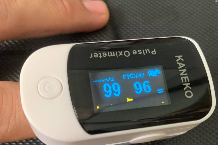 benh nhan covid-19 dieu tri tai nha anh 4