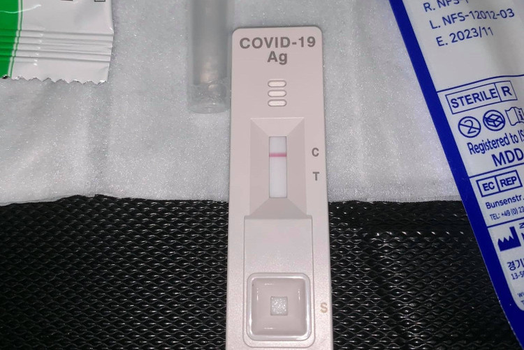 benh nhan covid-19 dieu tri tai nha anh 6