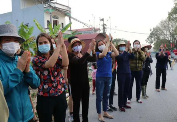 0h ngày 25/2, nhiều dịch vụ kinh doanh ở Bắc Ninh được mở cửa trở lại - 1