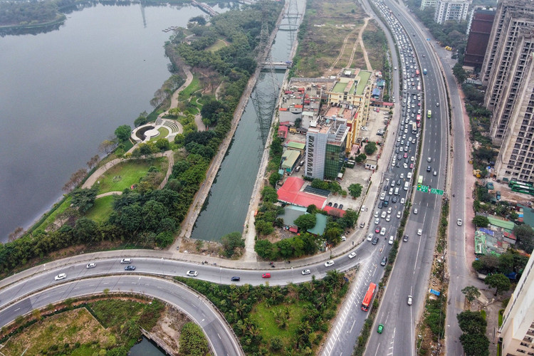 Tac duong cao toc Phap Van anh 3