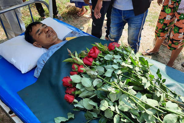 Hình ảnh biểu tình căng thẳng ở Myanmar, ít nhất 5 người chết