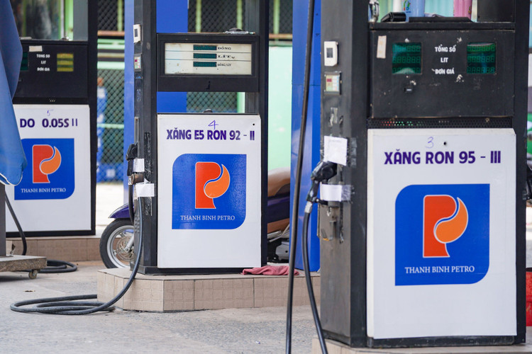 200 trieu lit xang gia anh 1