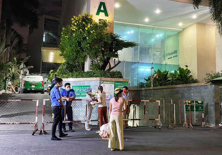 Loạt cơ sở y tế bị phong toả liên quan ổ dịch COVID-19 ở TPHCM ảnh 3