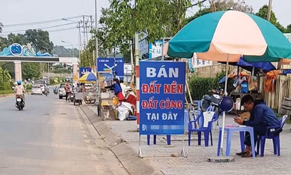 Ám ảnh nhà đất đổ vỡ, trăm ngàn tỷ trong vùng rủi ro