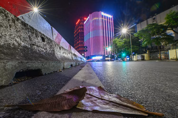 Duong pho Ha Noi vang ve anh 13