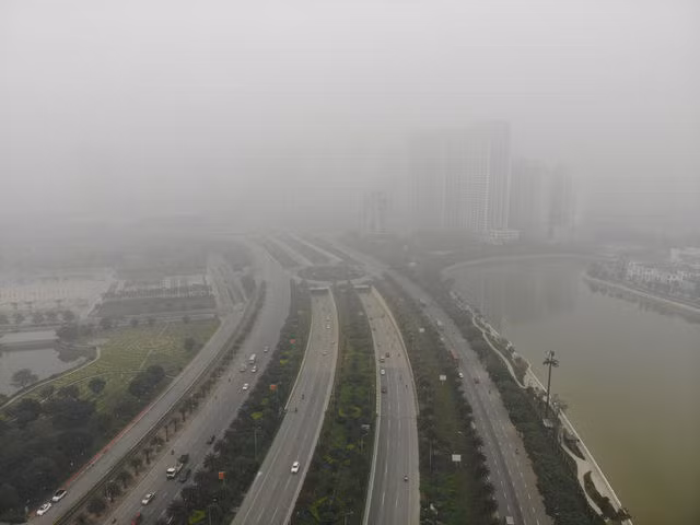 Đề nghị Hà Nội, TPHCM thu hồi xe cũ nát - 1