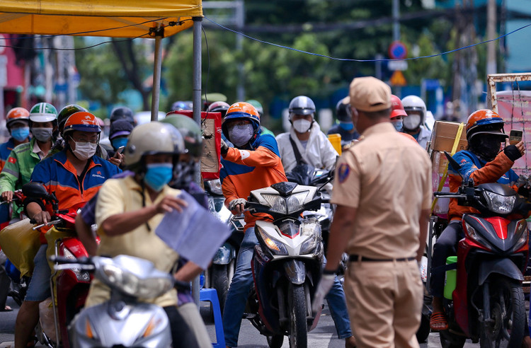 mua hang online mua dich anh 1