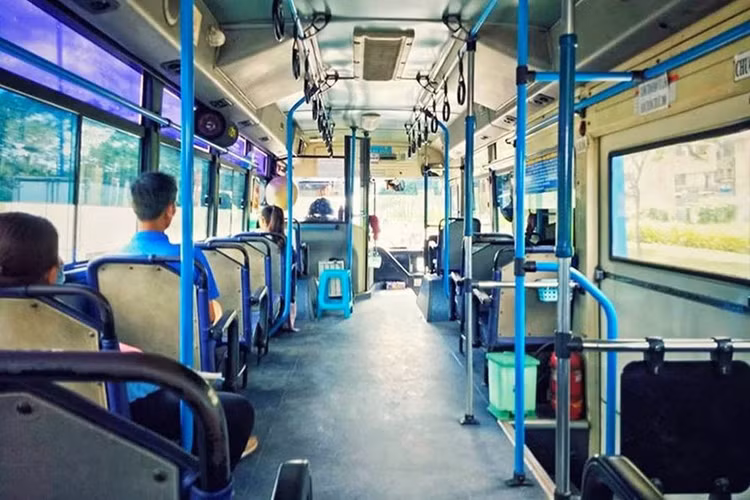 Hà Nội khẩn tìm người đi trên xe buýt 70A Sơn Tây – Cầu Giấy.