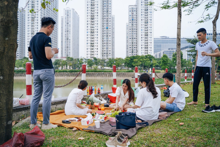 canh chen lan giua mua dich dip 30/4 anh 52