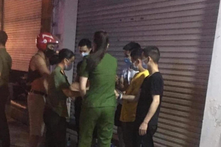 52 nguoi trung quoc nhap canh trai phep anh 1