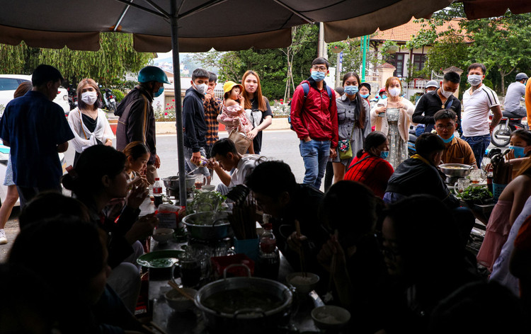 canh chen lan giua mua dich dip 30/4 anh 11