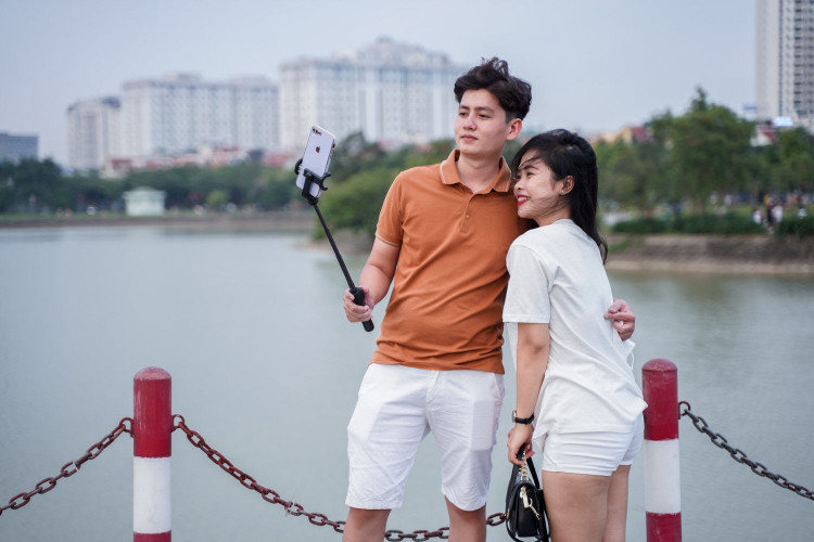 canh chen lan giua mua dich dip 30/4 anh 54