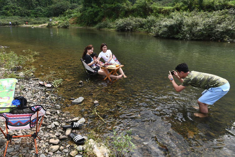 canh chen lan giua mua dich dip 30/4 anh 42