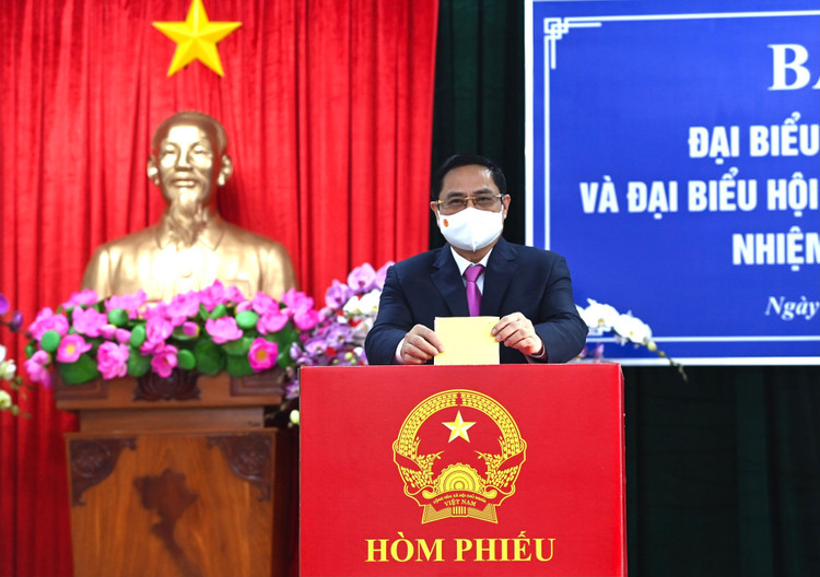 Thu tuong Pham Minh Chinh bo phieu anh 12