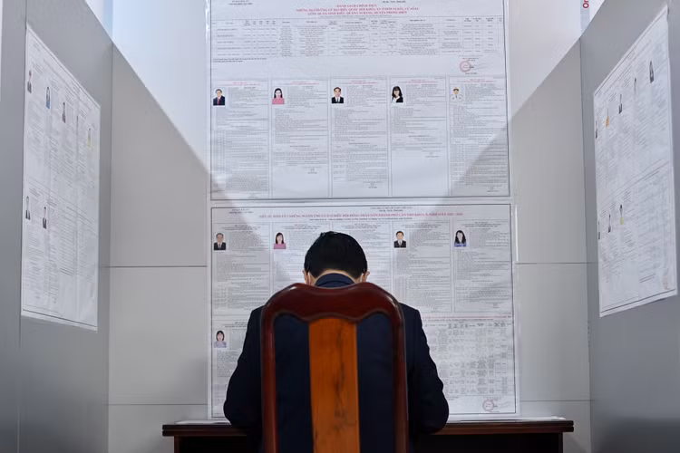 Thu tuong Pham Minh Chinh bo phieu anh 10