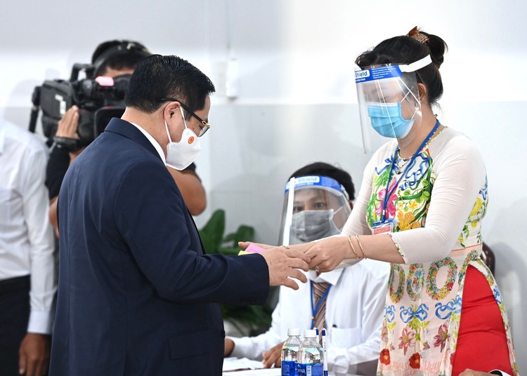 Thu tuong Pham Minh Chinh bo phieu anh 9