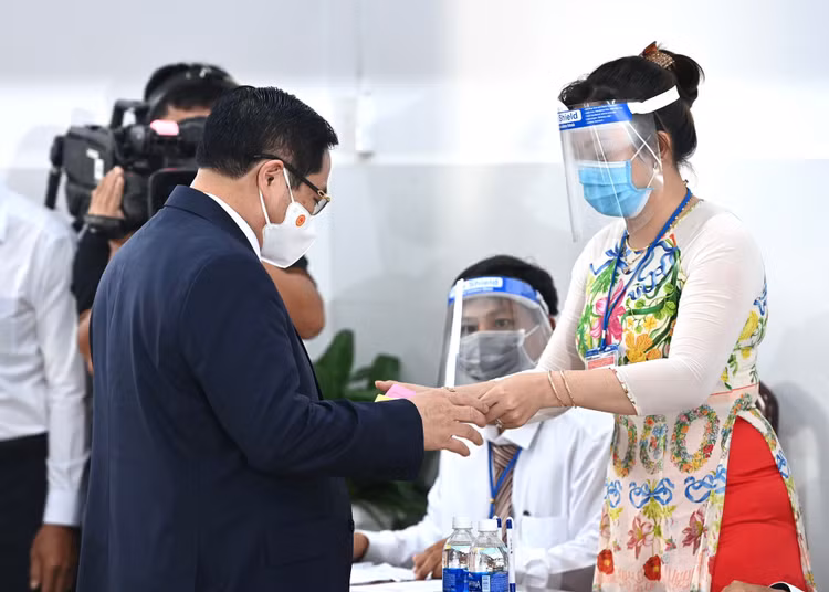 Thu tuong Pham Minh Chinh bo phieu anh 9